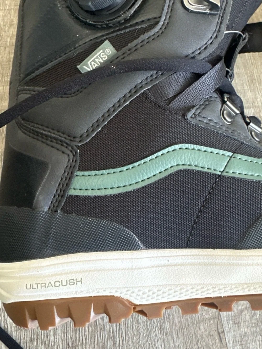 Vans Black Winter Boots with Brown Sole and Teal Accent